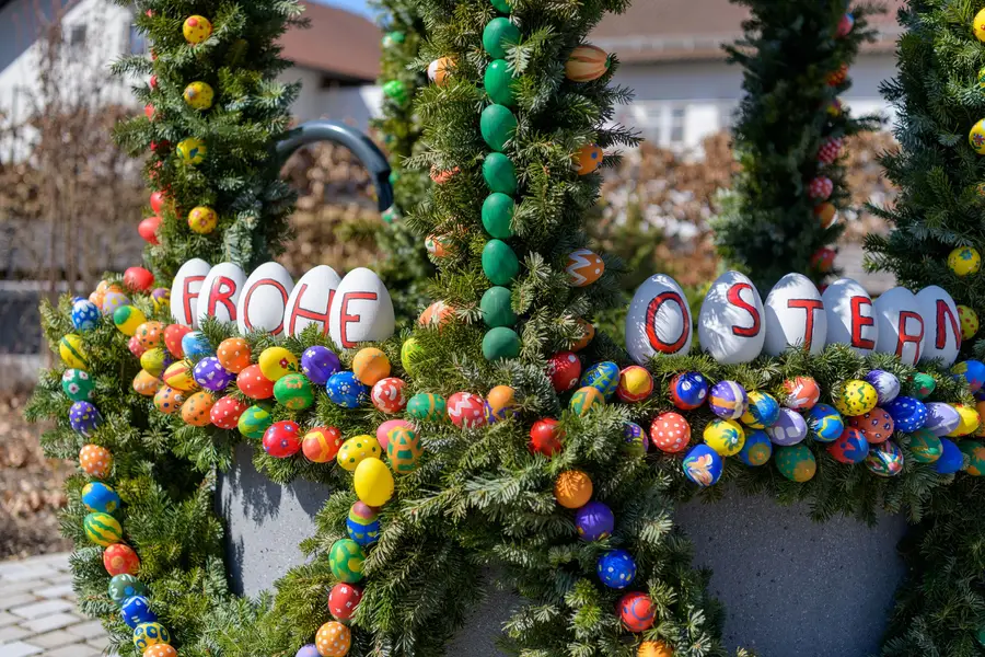 Eindrucksvolle Osterbrunnen Hessens